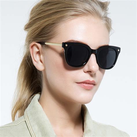 cute women's sunglasses.